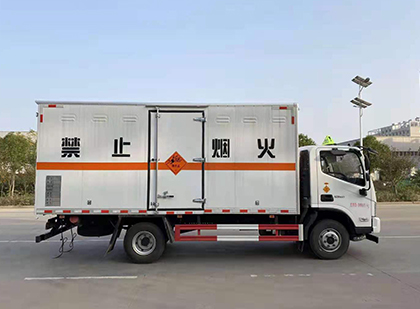 四川爆破器材运输车